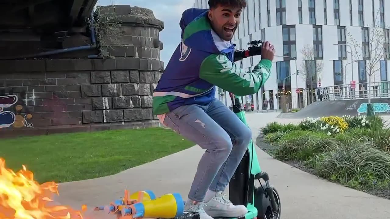 Scooter 🛴 rocket 🚀 photography tips 😁 Wait for end