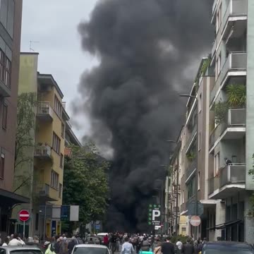 Multiple vehicles in flames after explosion in Milan
