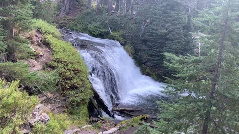 Central Oregon - Three Sisters Wilderness - The 7th Waterfall in Under a Mile!