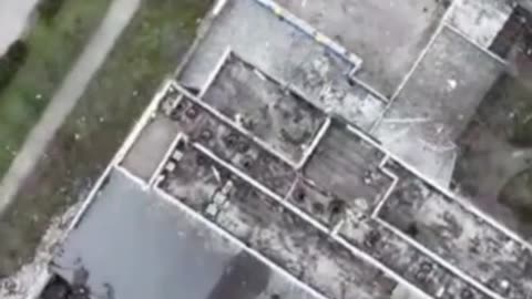 Ukrainians Bomb AAA and Coms onto ofHighrise building in Occupied Dontesk