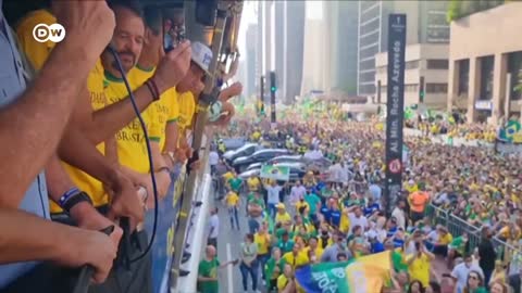 Brazil's right and left-wing camps rally on national day | DW News