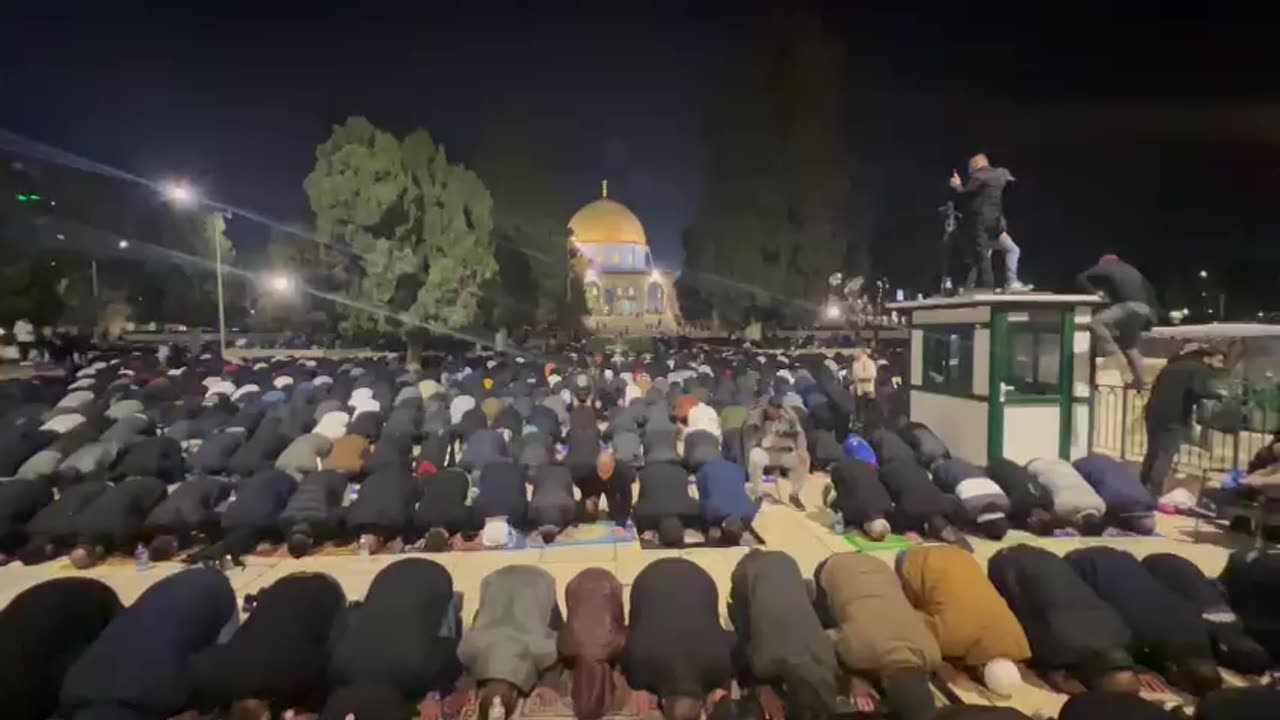 70,000 of Palestinian Muslims performed prayers at Al-Aqsa Mosque