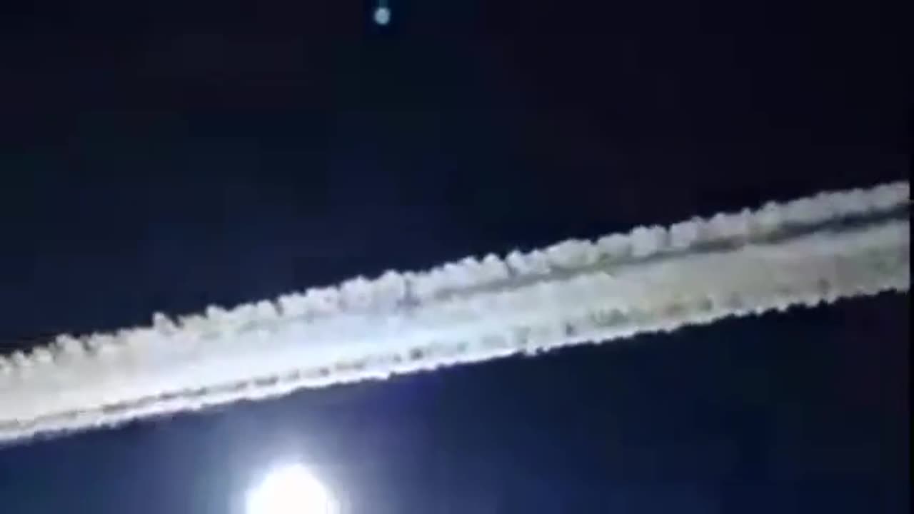 GEOINGEGNERIA: HAARP e NATO "Operazione di dissoluzione degli esseri umani". (in descrizione i Link delle fonti)