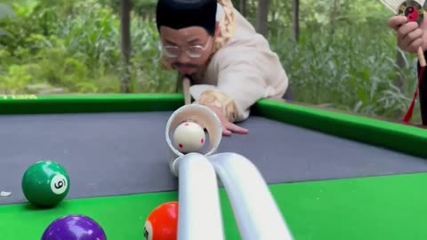 Funny video billiards game 🤣