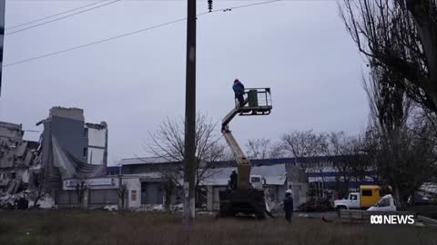 Russian forces terrorising the people of Kherson with indiscriminate violence ABC News