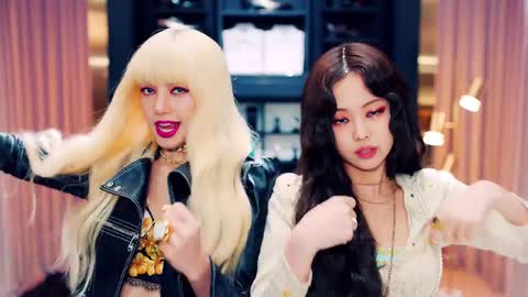 BLACKPINK - 'Kill This Love' M-V