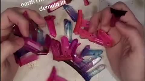 Person Uses Wrong Resin And Causes Problems In Demolding While Making an Art Structure