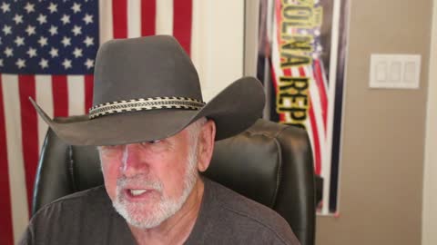 Phoenix Police, Shoot And Kill 34 Year Old Man, That Threw Rocks At Their Police Car!