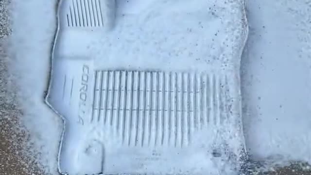 Automobile cleaning and maintenance, automobile maintenance