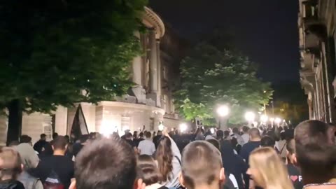 Serb protesters in support of the Kosovo