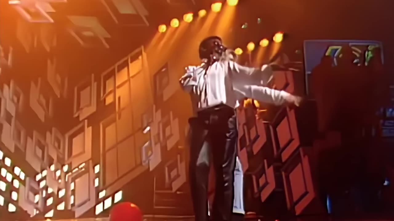 Kim Wilde & Junior - Another Step (Closer To You) (Top Pops 23.04.1987) (Upscaled) UHD 4K