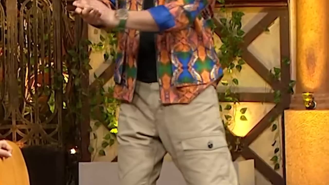 Bindu Ne Kapil Ko Bulaya Bell Icon Jaisa Pati 🔔👩🏻_❤️_💋_👨🏻🫢 The Kapil Sharma Show #TKSS #shorts