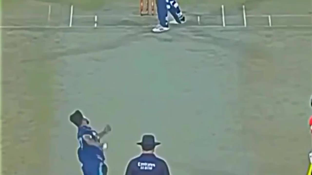 Haris Ruaf Bouncer To Brook Helment #cricket #shortviral #trendingvideo