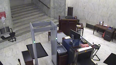 3091RHOBGRLowerIndepAveDoor_2021-01-05_18h00min02s717ms.mp4