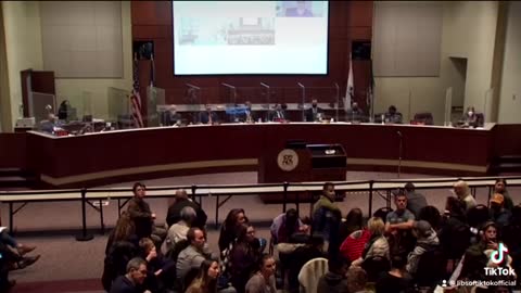 Dad scorches Loudoun County board reveals 6 yr old daughter is still suffering from speech delays