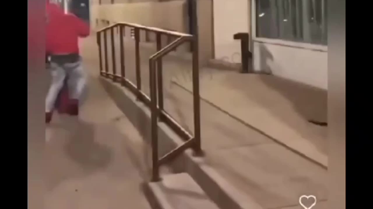 1 Man Knockout 2 Guys in 0.3 Seconds (Must Watch)