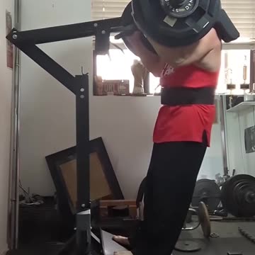 MACHINE SQUATS- 1- 135x8r🎥 WENSNDAY NOV 15th LEGS maybe Deadlifts