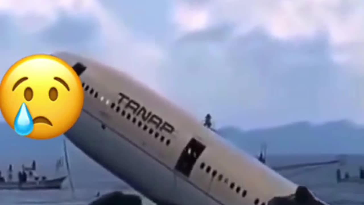 OMG plane crash 🤯🤯