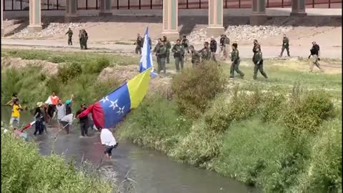 NEW: Longer video provided by activist at scene shows incident in El Paso yesterday