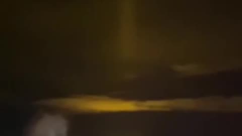 Multiple sources: Weird yellow light seen above Belgorod, Russia. What is it?