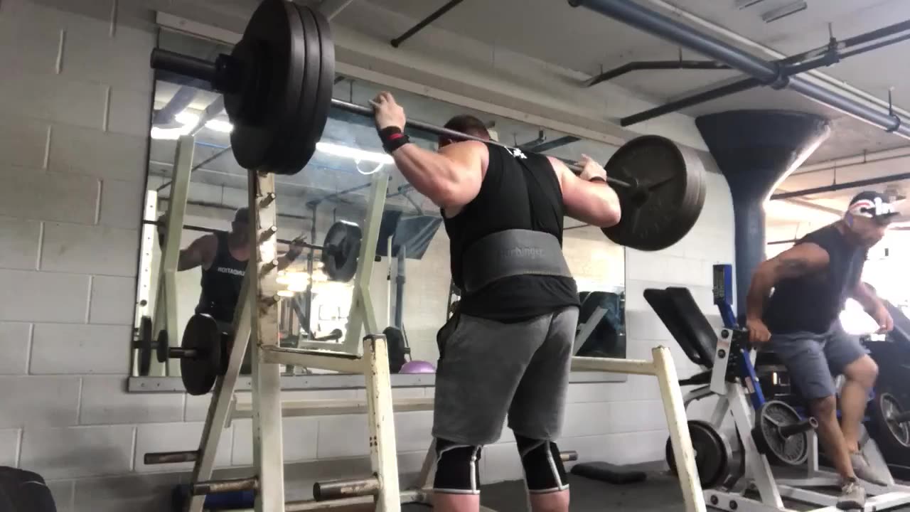 SQUAT 345 X 1