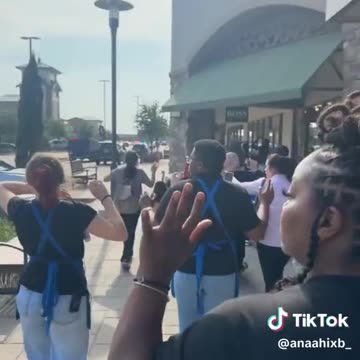 Mall shooting in Allen, Texas leaves nine dead, seven injured