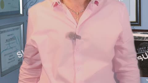 لفتات اليد التجارية! هذا يعني "أنا لا أخفي أي شيء"