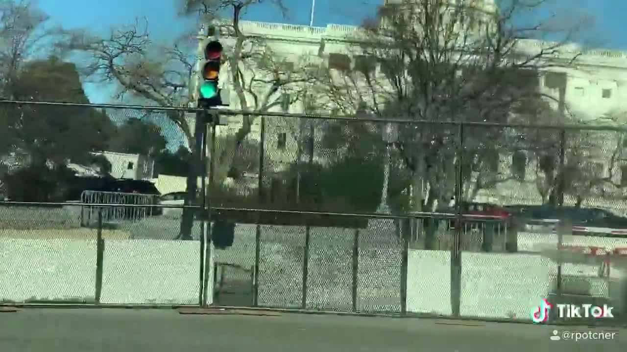 Breaking NEWS DC LIVE: Military everywhere (Language Warning*)