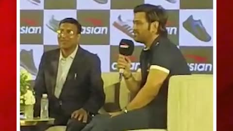నా ఫేవరెట్ బౌలర్ బుమ్రా: ధోనీ #msdhoni #jaspritbumrah #cricket #bowler | FBTV NEWS
