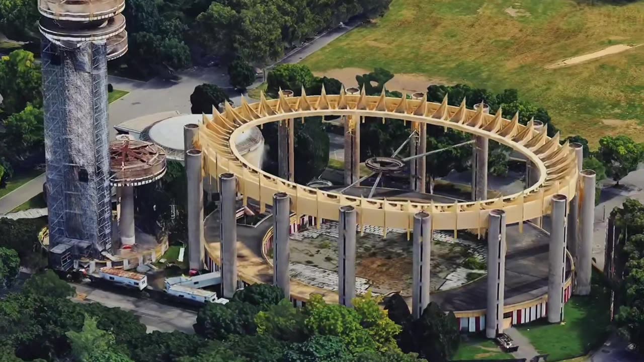 New York State Pavillion 🇺🇸 #nyc #newyork #ruins #abandoned #usa