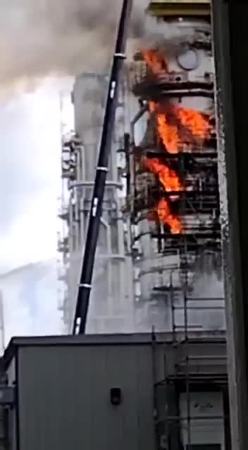 Incendio en la Refinería