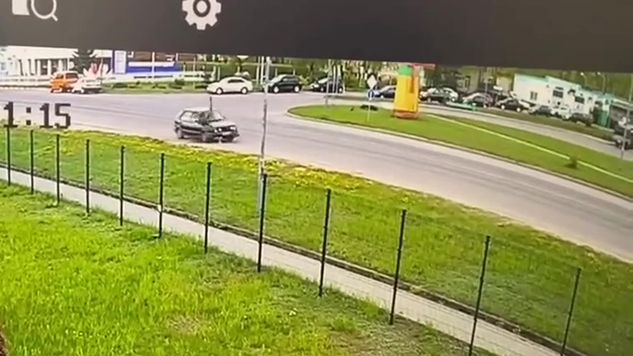 russia, 81yo driver runs down 81yo cyclist, accident?