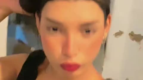 she love is showing your beauty body to us