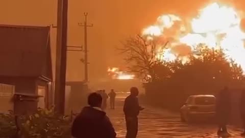 Armed Forces of Ukraine shelled Shakhtyorsk (DPR) at night.