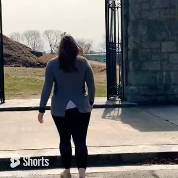 ENTERING FORT GRISWOLD!