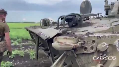 Two of the newest Russian BMP-3s were driven out of battle. 98th Battalion TRO Azov