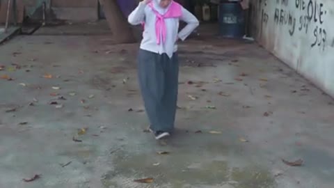 kau dimana aku disini