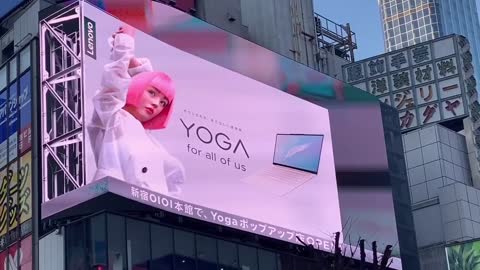 A new 3D cat has settled on Shinjuku in Tokyo4