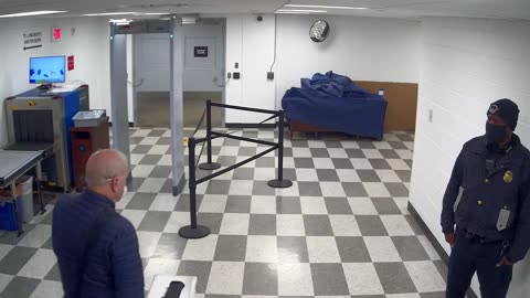 6134RHOBG3G308CLobby8Entrance_2021-01-06_06h00min00s900ms.mp4