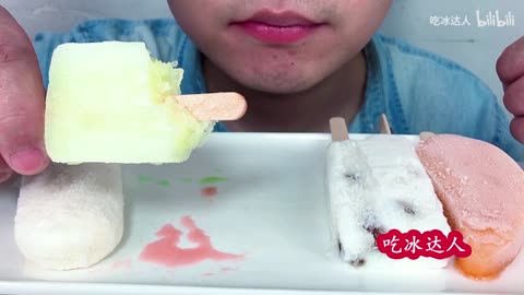 Eat 5 different flavors of popsicles and listen to the different chewing sounds!