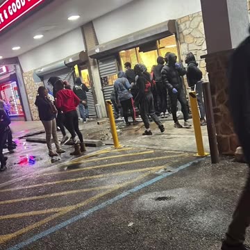 TERRIBLE: BLM Supporters Loot Stores In Philadelphia