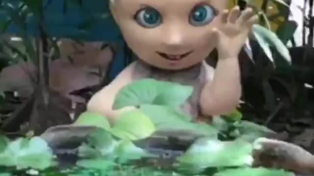 Random Creepy Baby in a Bush made my day! 😂