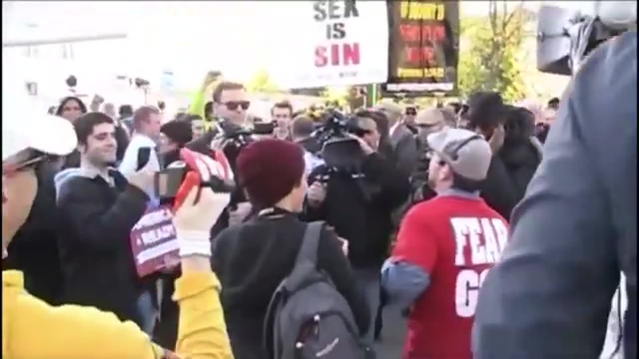 World News Films Street Preacher Outside Supreme Court - Jesse Morrell