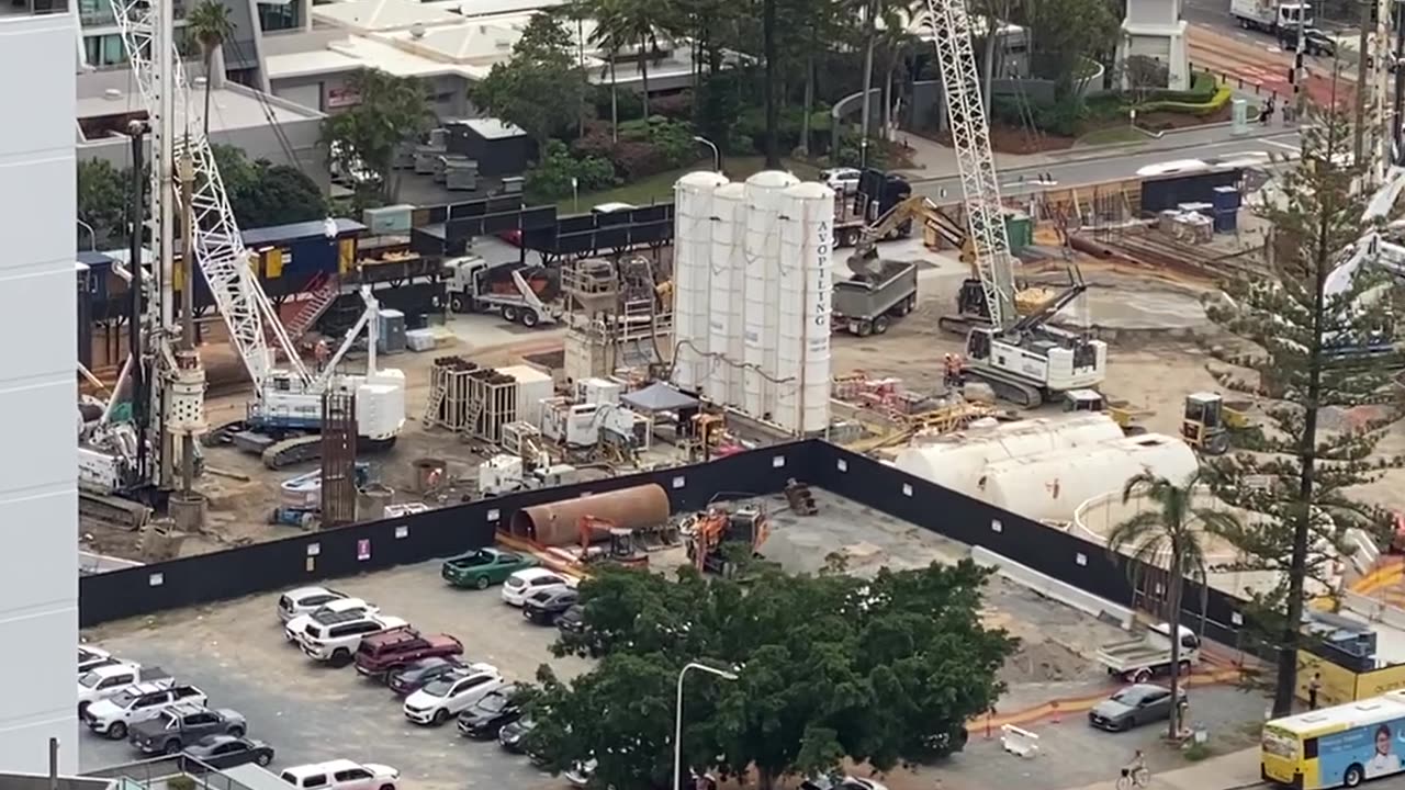 Twin Towers starting in Surfers Paradise