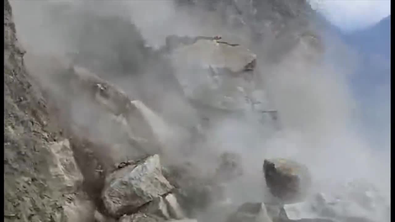 massive rock slide caught live