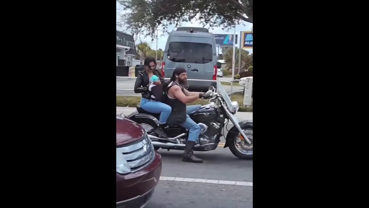 This Woman Breastfeeding Her Baby On The Back Of A Motorcycle While Smoking Just Broke The Internet