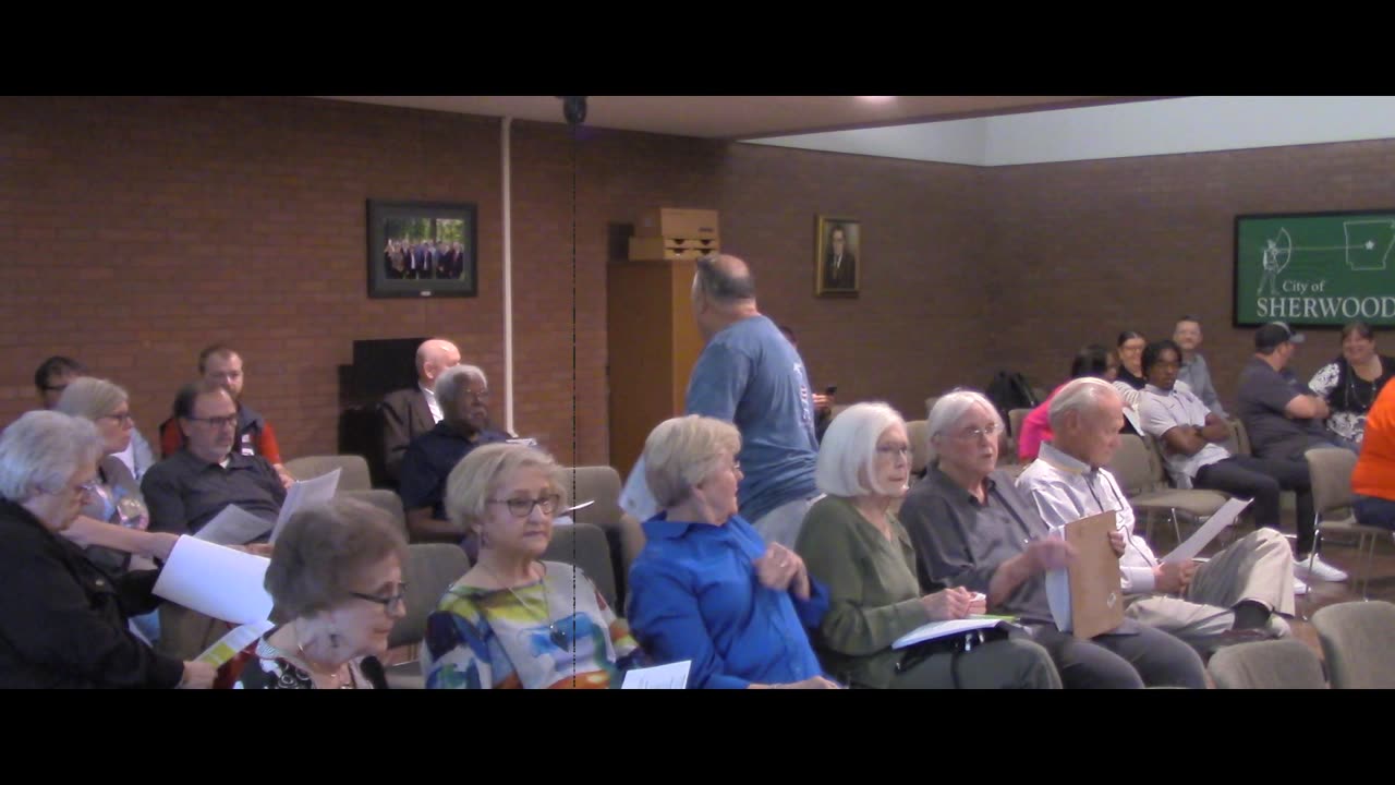 Sherwood Mayor Heye Townsell attempts to have citizen arrested before City Council Meeting