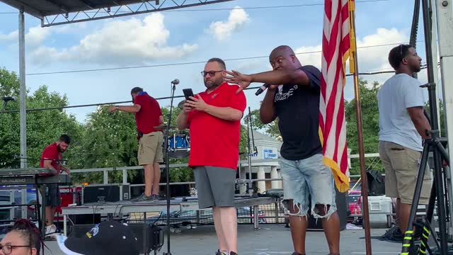 Fourth of July beer drinking contest