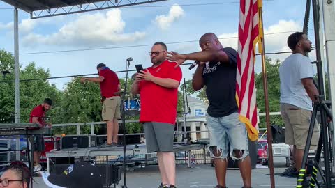 Fourth of July beer drinking contest