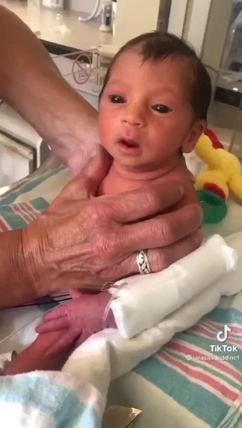 Taip atrodo 2021 pandeminiai vaikai VAKCINOS KEIČIA ŽMOGAUS DNR